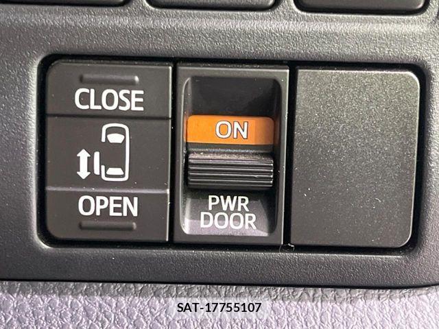 Toyota NOAH HYBRID 2019-07 8830822-5
