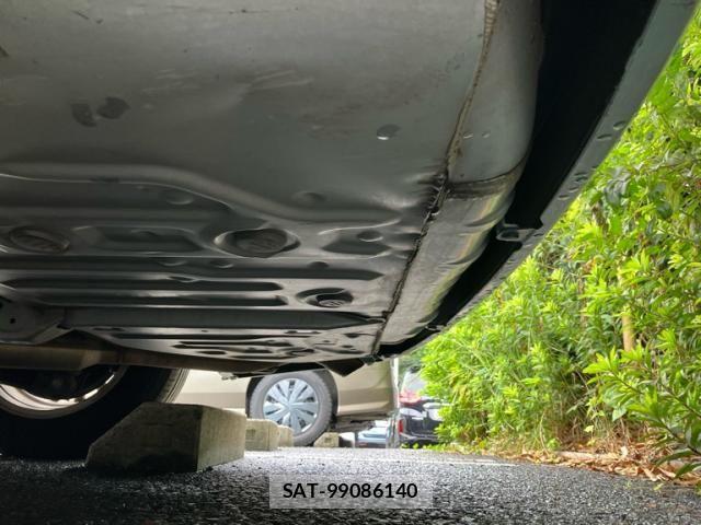 Toyota NOAH HYBRID 2015-09 8850182-7