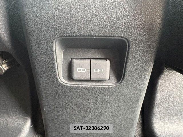 Toyota NOAH HYBRID 2025-09 8850173-18