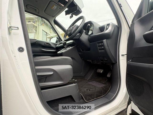 Toyota NOAH HYBRID 2025-09 8850173-19