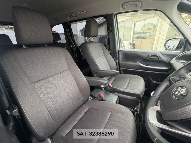 Toyota NOAH HYBRID 2025-09 8850173-3