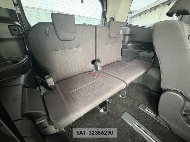 Toyota NOAH HYBRID 2025-09 8850173-5