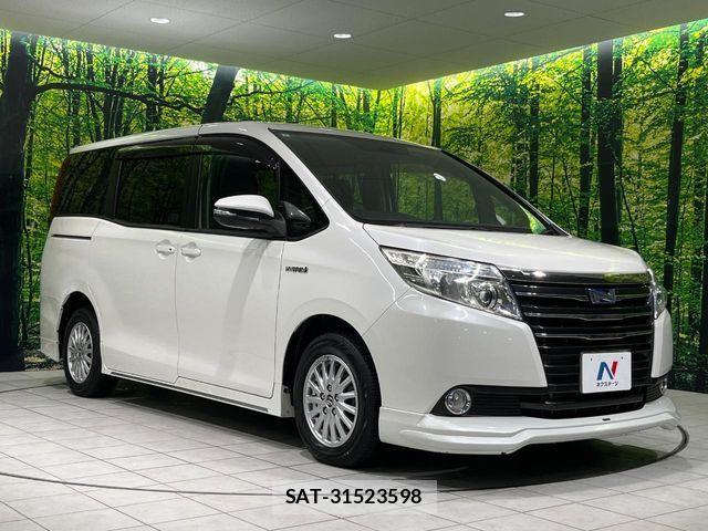 Toyota NOAH HYBRID 2014-02 8850179-16
