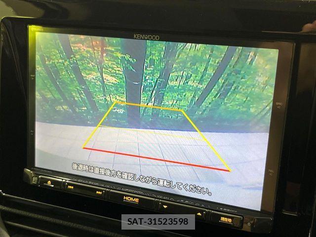 Toyota NOAH HYBRID 2014-02 8850179-5