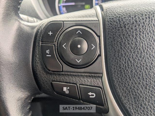 Toyota NOAH HYBRID 2015-08 8850180-13