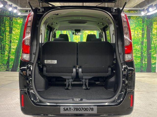 Toyota NOAH HYBRID 2014-11 8849090-10
