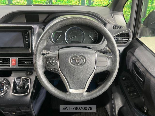 Toyota NOAH HYBRID 2014-11 8849090-11