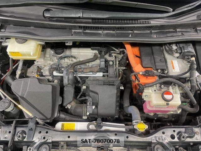 Toyota NOAH HYBRID 2014-11 8849090-18