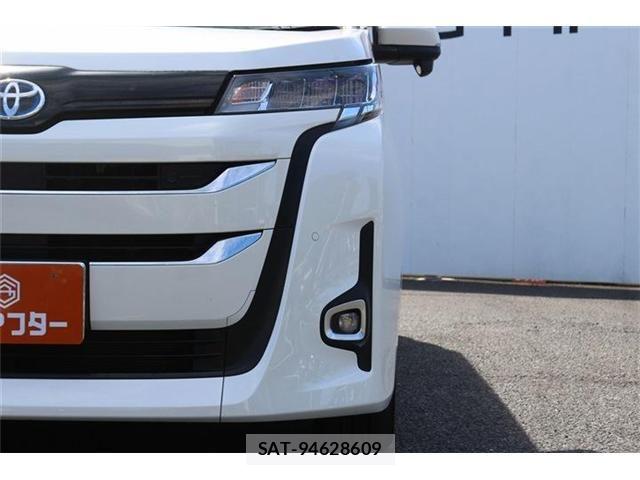 Toyota NOAH HYBRID 2022-07 8850177-26