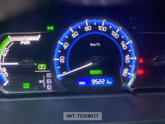 Toyota NOAH HYBRID 2015-07 8850183-10