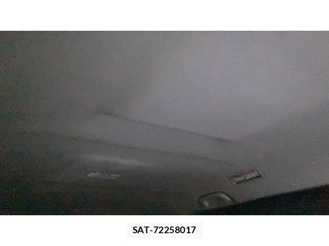 Toyota NOAH HYBRID 2015-07 8850183-17