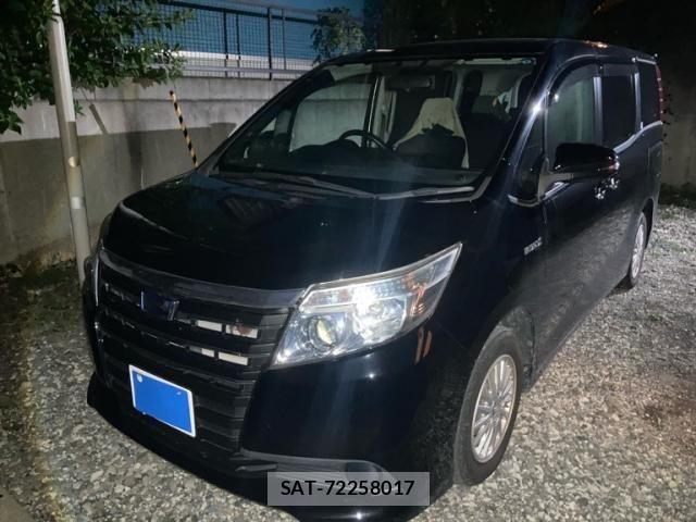 Toyota NOAH HYBRID 2015-07 8850183-1