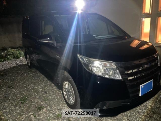 Toyota NOAH HYBRID 2015-07 8850183-2