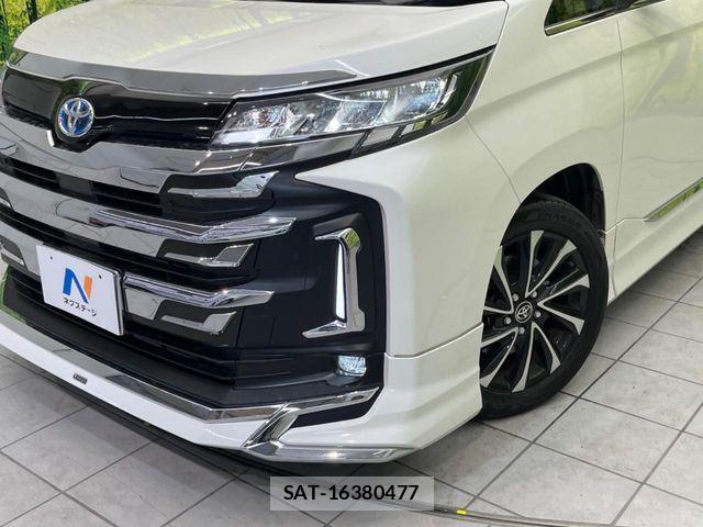 Toyota NOAH HYBRID 2024-09 8850168-12