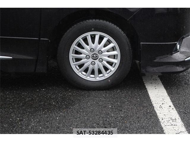 Toyota NOAH HYBRID 2014-10 8871689-11
