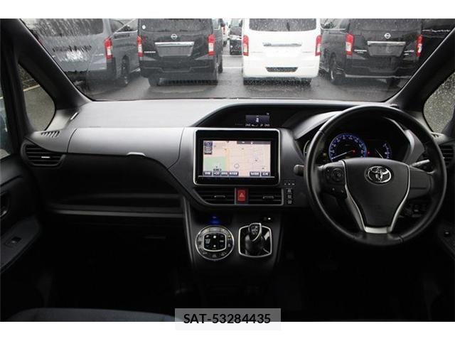 Toyota NOAH HYBRID 2014-10 8871689-21