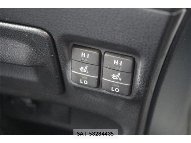 Toyota NOAH HYBRID 2014-10 8871689-25
