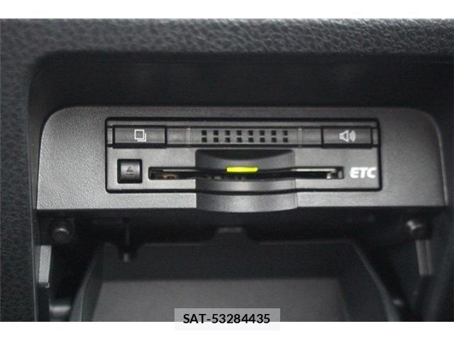 Toyota NOAH HYBRID 2014-10 8871689-6