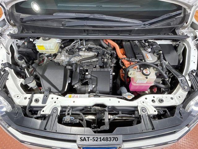 Toyota NOAH HYBRID 2017-07 8871686-18