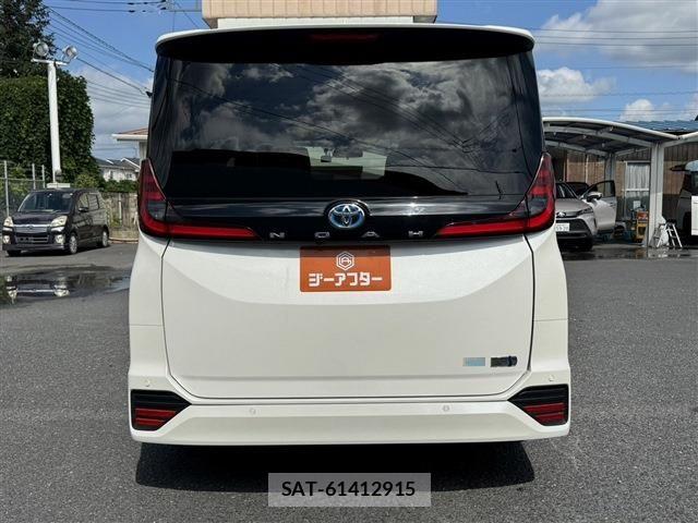 Toyota NOAH HYBRID 2024-05 8871684-9