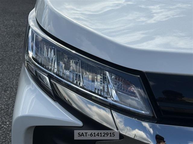 Toyota NOAH HYBRID 2024-05 8871684-10
