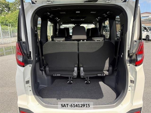 Toyota NOAH HYBRID 2024-05 8871684-16