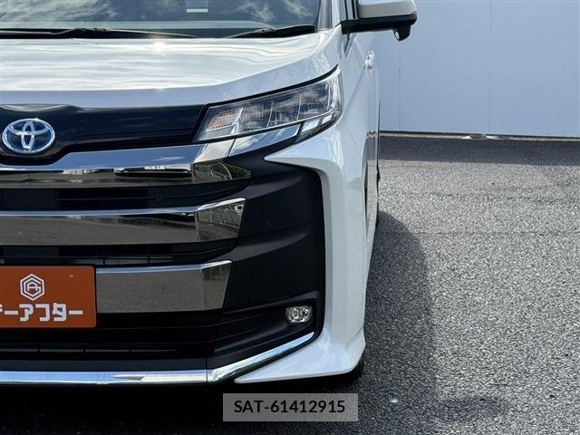 Toyota NOAH HYBRID 2024-05 8871684-25