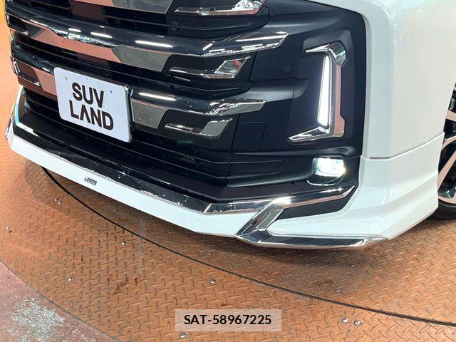 Toyota NOAH HYBRID 2023-10 8871681-2