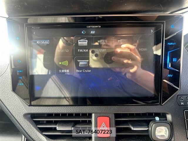 Toyota NOAH HYBRID 2017-08 8871688-3