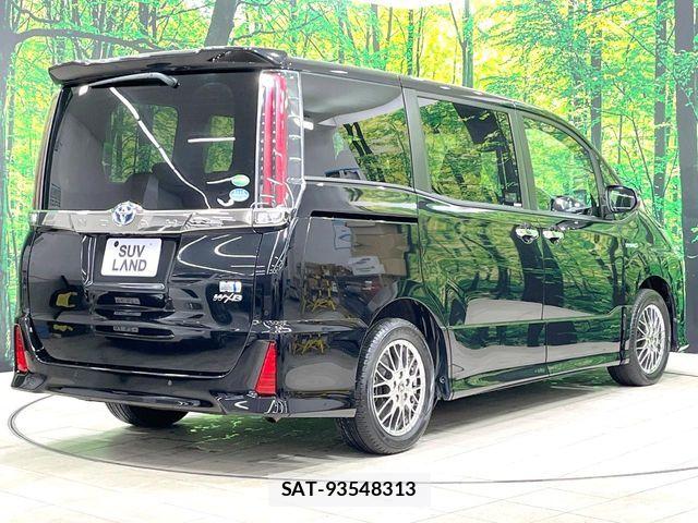 Toyota NOAH HYBRID 2019-08 8871687-18