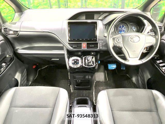 Toyota NOAH HYBRID 2019-08 8871687-1
