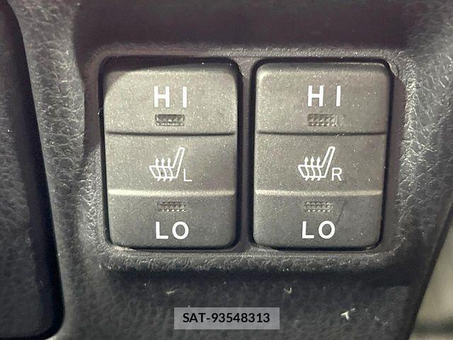 Toyota NOAH HYBRID 2019-08 8871687-7