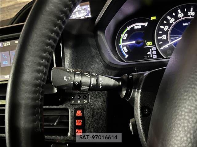 Toyota NOAH HYBRID 2020-09 8881239-15