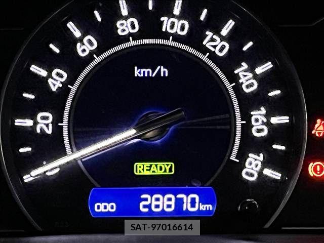 Toyota NOAH HYBRID 2020-09 8881239-18
