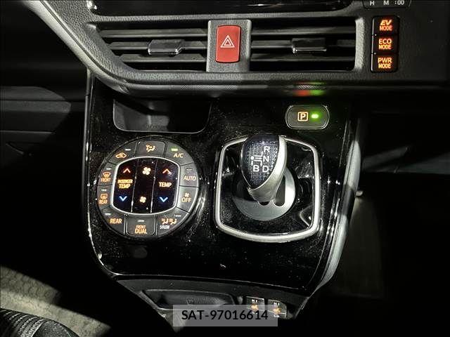 Toyota NOAH HYBRID 2020-09 8881239-23