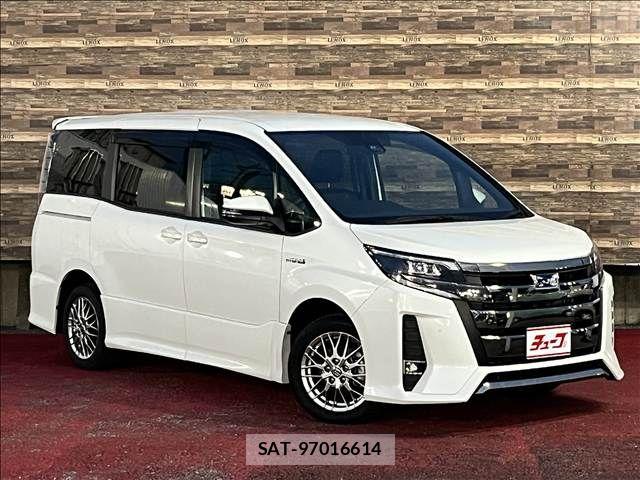 Toyota NOAH HYBRID 2020-09 8881239-2
