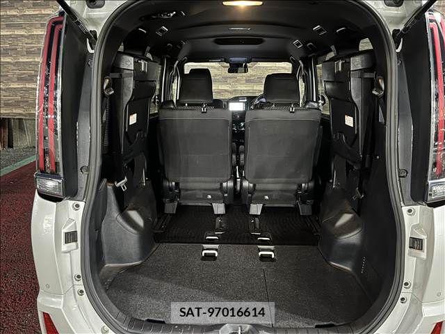 Toyota NOAH HYBRID 2020-09 8881239-29