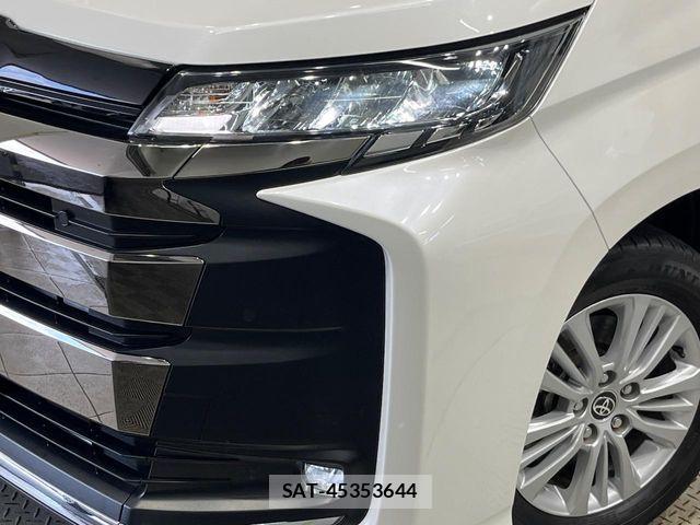 Toyota NOAH HYBRID 2023-10 8881235-14