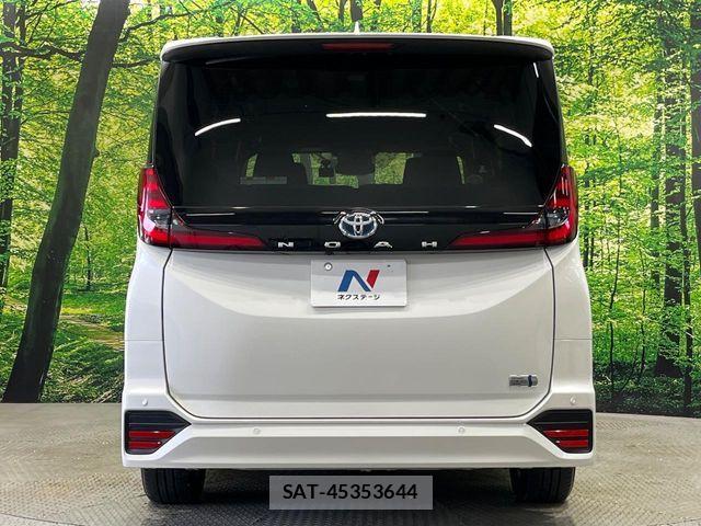 Toyota NOAH HYBRID 2023-10 8881235-16