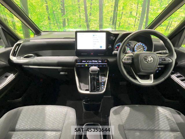 Toyota NOAH HYBRID 2023-10 8881235-1
