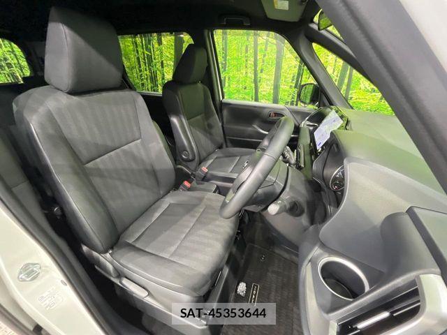 Toyota NOAH HYBRID 2023-10 8881235-8