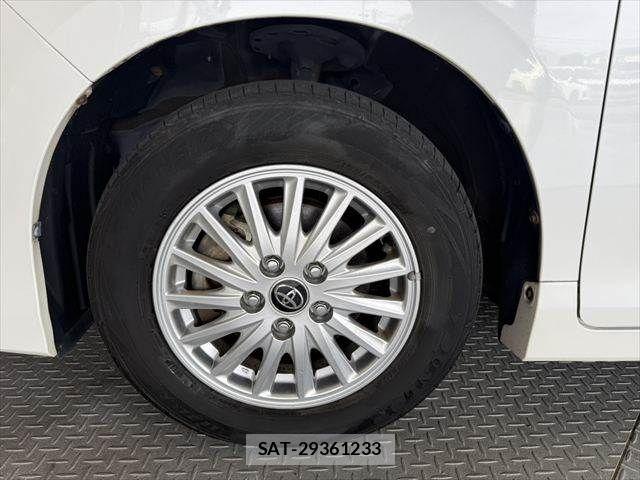 Toyota NOAH HYBRID 2016-05 8881244-16