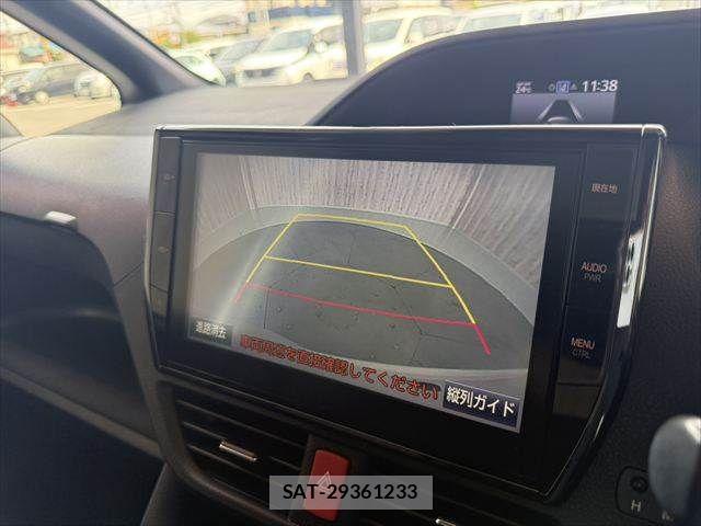 Toyota NOAH HYBRID 2016-05 8881244-5