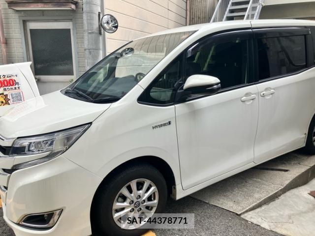 Toyota NOAH HYBRID 2017-10 8881242-1