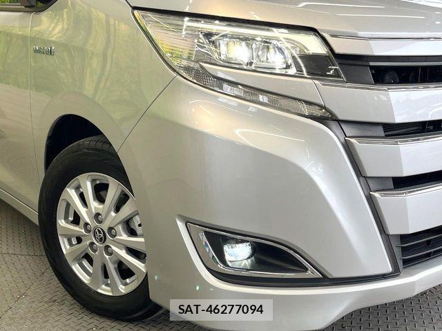 Toyota NOAH HYBRID 2017-11 8881240-12