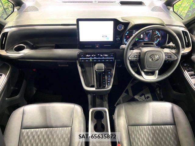 Toyota NOAH HYBRID 2023-08 8881227-1