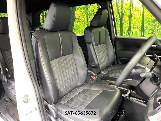 Toyota NOAH HYBRID 2023-08 8881227-7