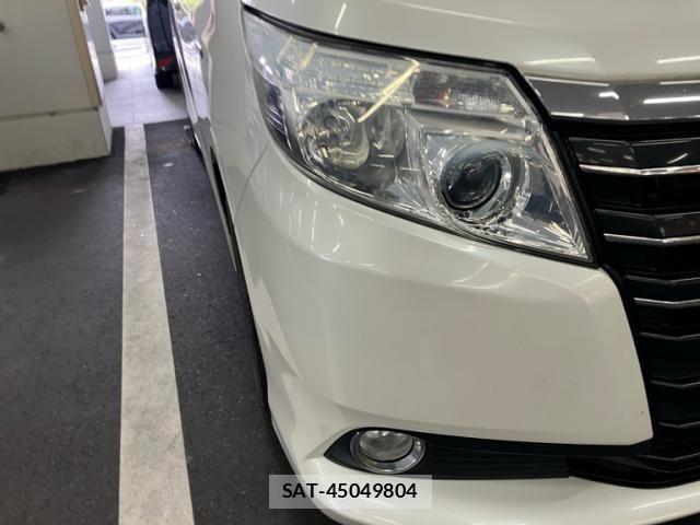 Toyota NOAH HYBRID 2015-03 8881245-16