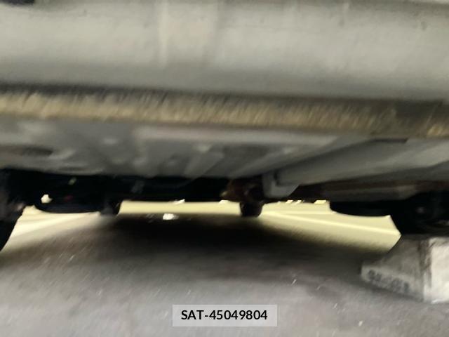 Toyota NOAH HYBRID 2015-03 8881245-23