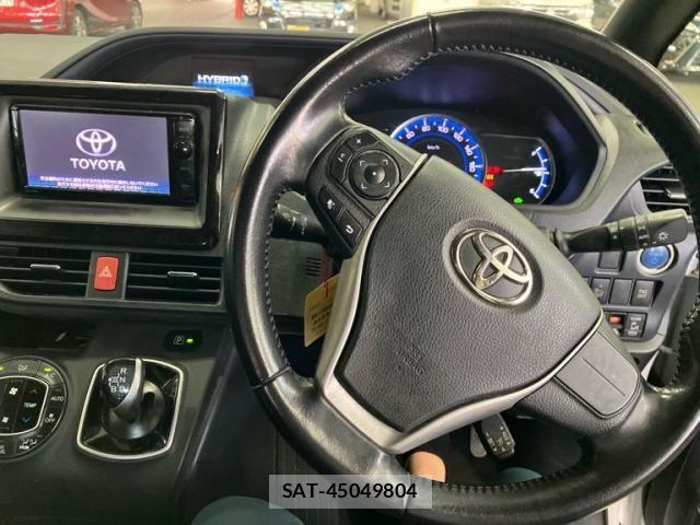 Toyota NOAH HYBRID 2015-03 8881245-8